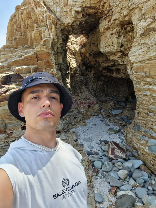 Hola pa te comento q estare de paso por vina solo x 1 semana el momento es ahora tambien realizo masajes descontracturantes y relajantes mas info al p...