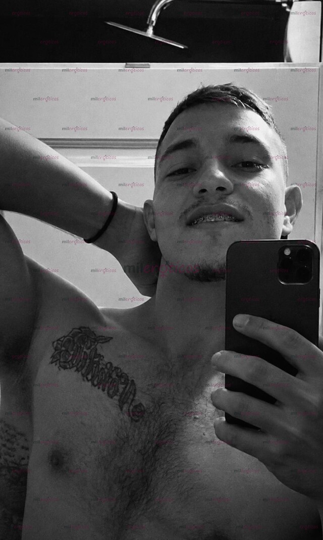 FOTOS DE SOY RYAN UN COLÁGENO CALIENTE PARA MADURAS Y CHICAS