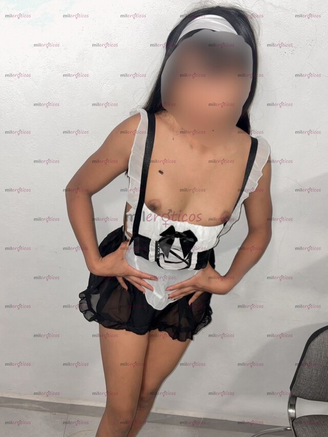 FOTOS DE APRETADITA JOVENCITA DE 19 AÑOS PERO SUPER CACHONDA