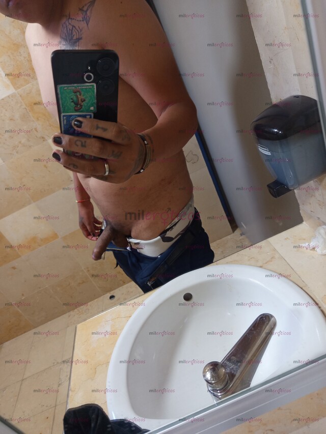 FOTOS DE SOY ADRIAN EN ESPERA DE TI MI AMOR ESPERO UN MJS TUYO