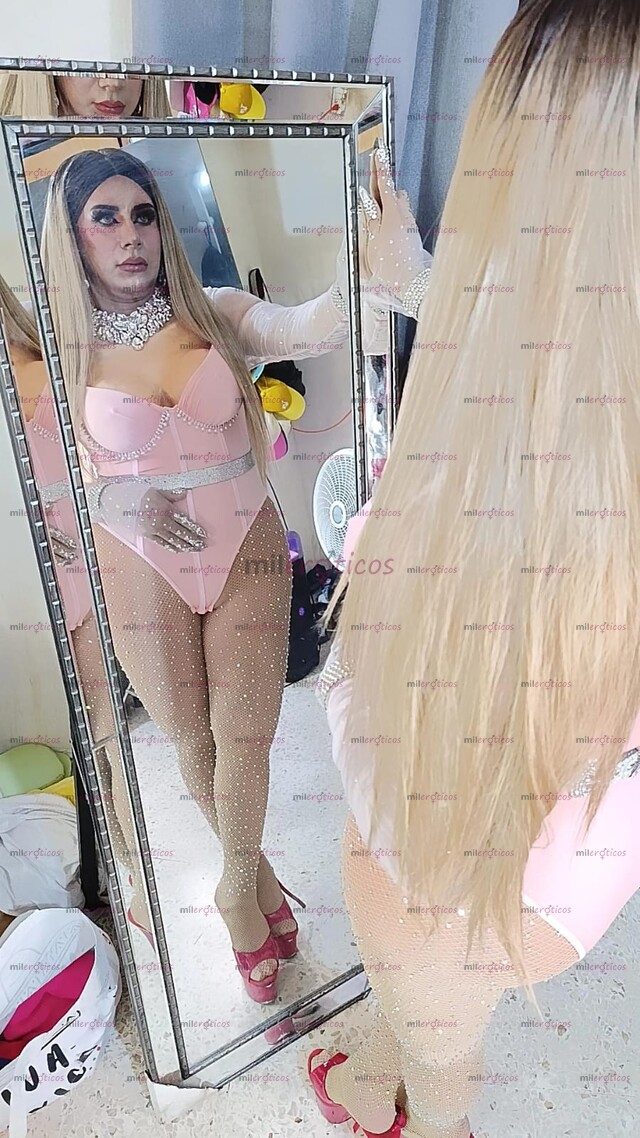 FOTOS DE FEMENINA DELICADA TRAGONA SEXÓLOGA ADICTA A COMER CULITOS