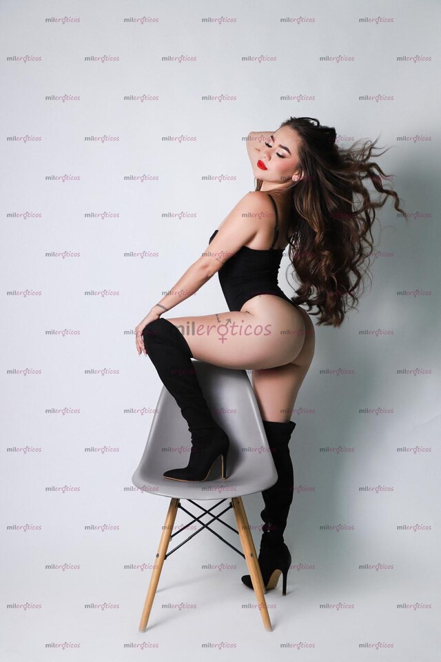 FOTOS DE ZOÉ, UNA TENTACIÓN CON ELEGANCIA, COLOMBIANA
