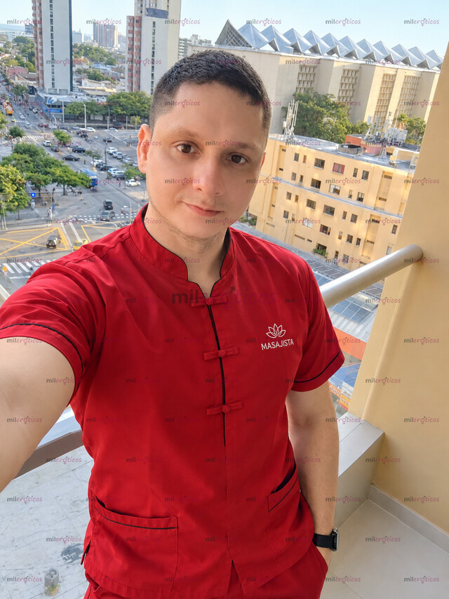 FOTOS DE MASAJISTA CON SEDE PROPIA O ADOMICIIO,LUGAR ACOGEDOR Y BUENA UBICACIÓN
