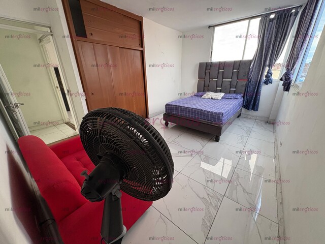 FOTOS DE ESTAMOS BUSCANDO CHICAS PARA TRABAJAR EN COMODA CASA Y UNA UBICACIÓN BASTANTE CE