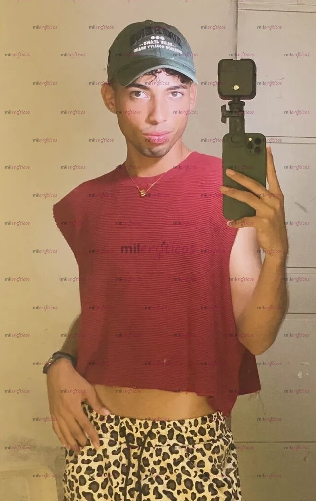 FOTOS DE SUMISO Y TRAGÓN, TWINK QUE CUMPLE TUS FANTASÍAS