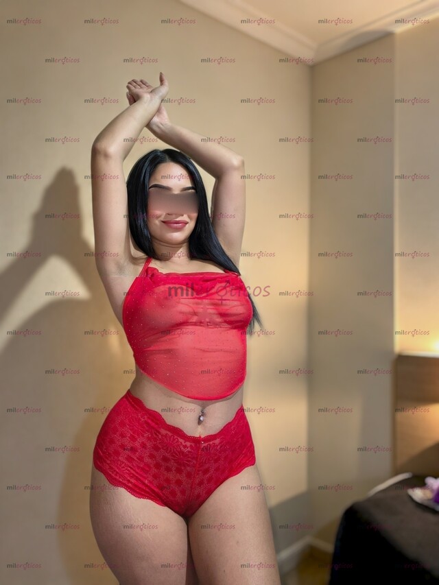 FOTOS DE NAOMI LINDA JOVENCITA DELGADA CULONA CON APARTAMENTO PRIVADO
