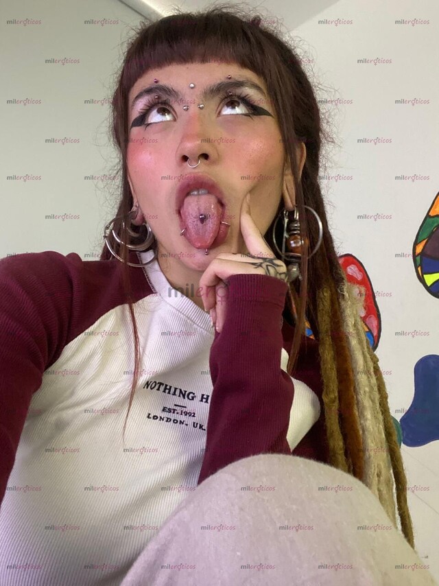 FOTOS DE SHOW DE LECHE . OBEDIENTE Y LISTA PARA COMPLACERTE