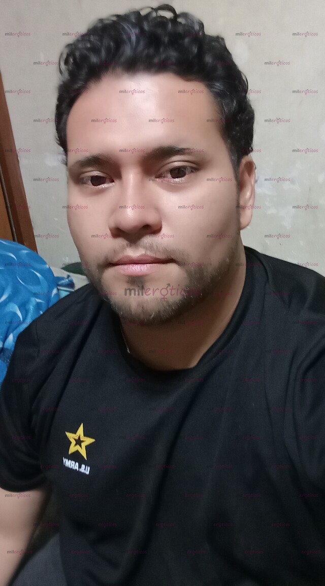 FOTOS DE CHARLES A TUS ORDENES PARA DARTE LO MEJOR BABY