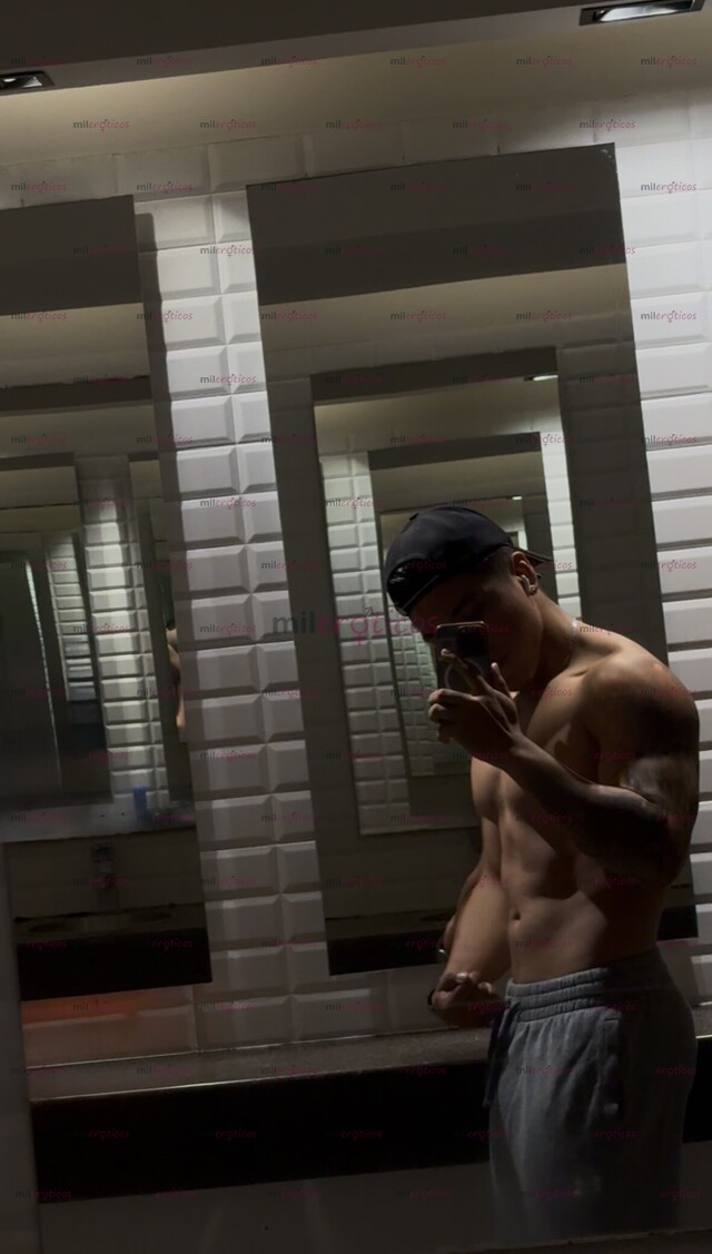 FOTOS DE SOLVENTES, BISEXUAL VERGON Y DEMASIADO AGUANTADOR