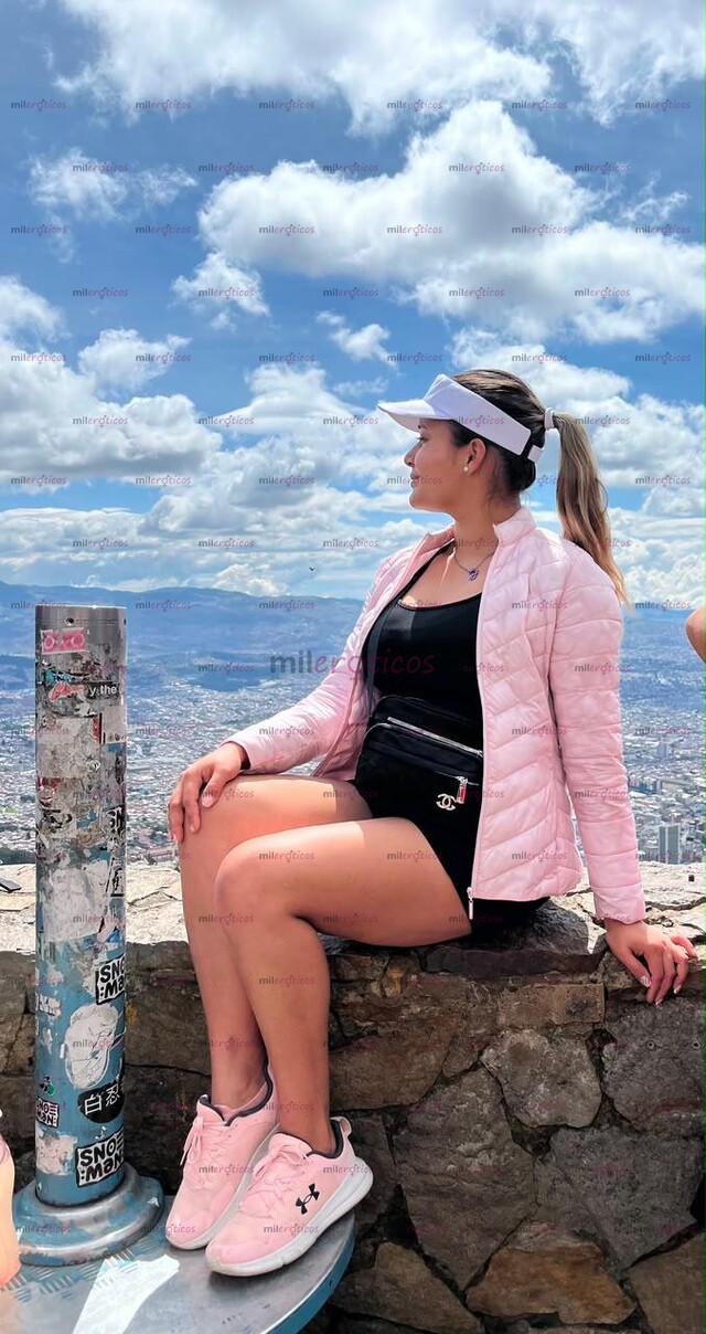 FOTOS DE LAU, JOVENCITA DE CUERPO NATURAL , SENOS GRANDES! POR POCOS DÍAS EN TUNJA