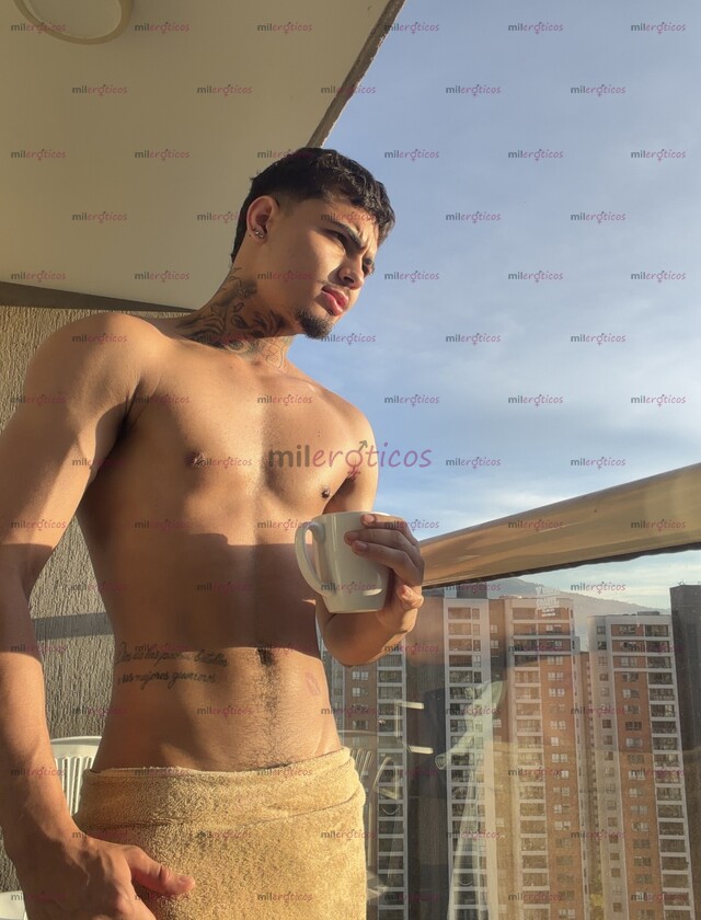 FOTOS DE POLLO PINTOSO MUY CALIENTE Y MUY COMPLACIENTE