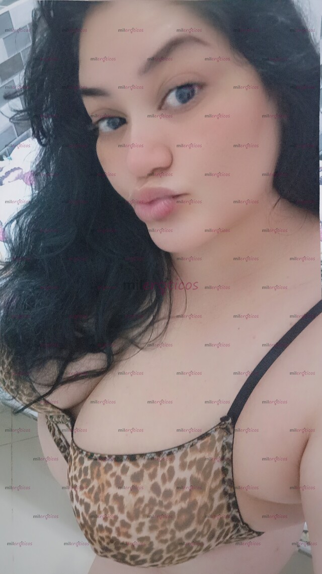FOTOS DE ELEGANTE MUJER ATRACTIVA UNA ESCORT BIEN MOJADITA PARA TU DESEOS EROTICOS