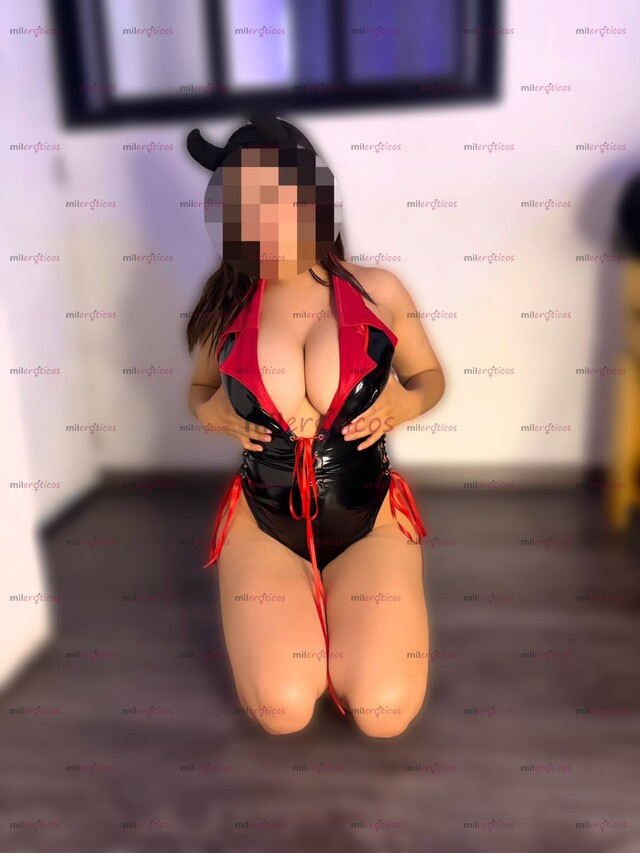FOTOS DE PEQUEÑA CHICHONA PESONES ROSITAS 18 AÑITOS SÚPER LINDA