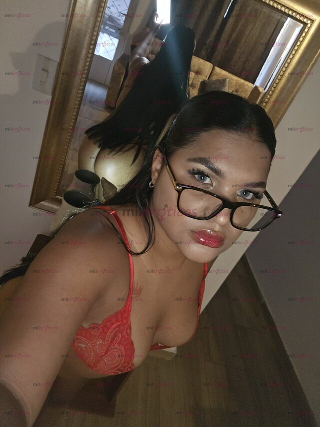 FOTOS DE EXÓTICA MORENITA, CON UN TRASERO DELICIOSO DISPONIBLE