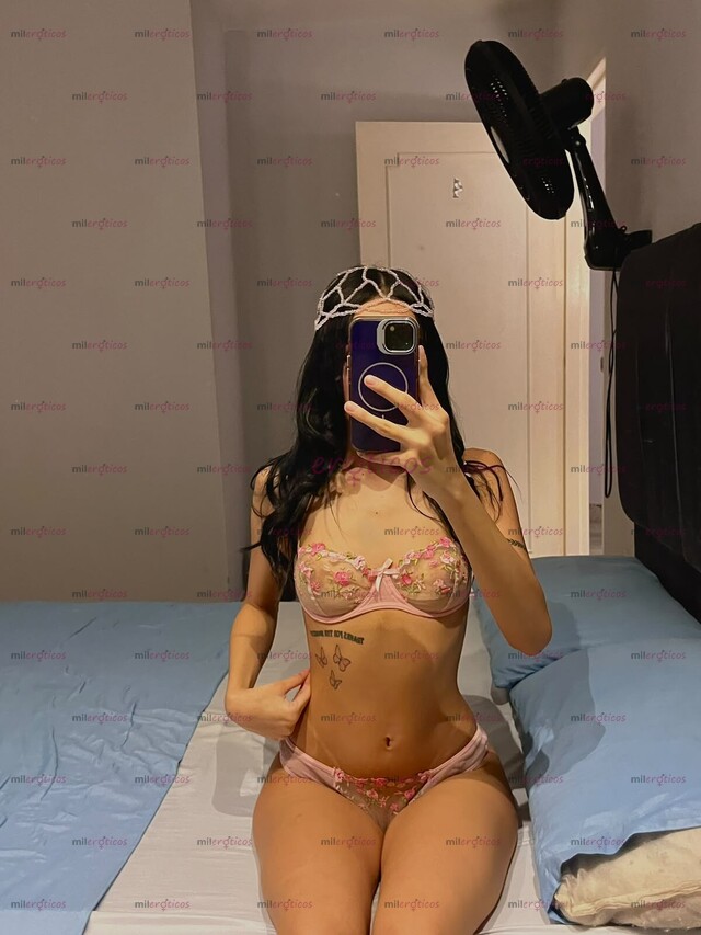 FOTOS DE CARLA, DELICIOSA FLACA MUY ARDIENTE CON GANAS DE COMPLACERTE