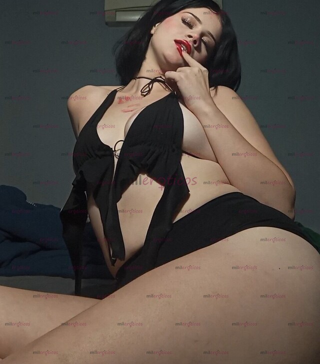 FOTOS DE LA TENTACIÓN MÁS GRANDE , UNA DIOSA DE PIEL BLANCA , OJOS CLAROS Y TONOS ROSITAS