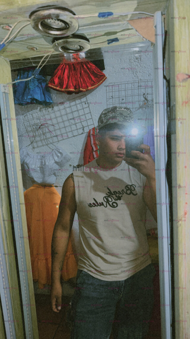 FOTOS DE CHAVITO CACHONDO DISPUESTO A PASARLA RICO