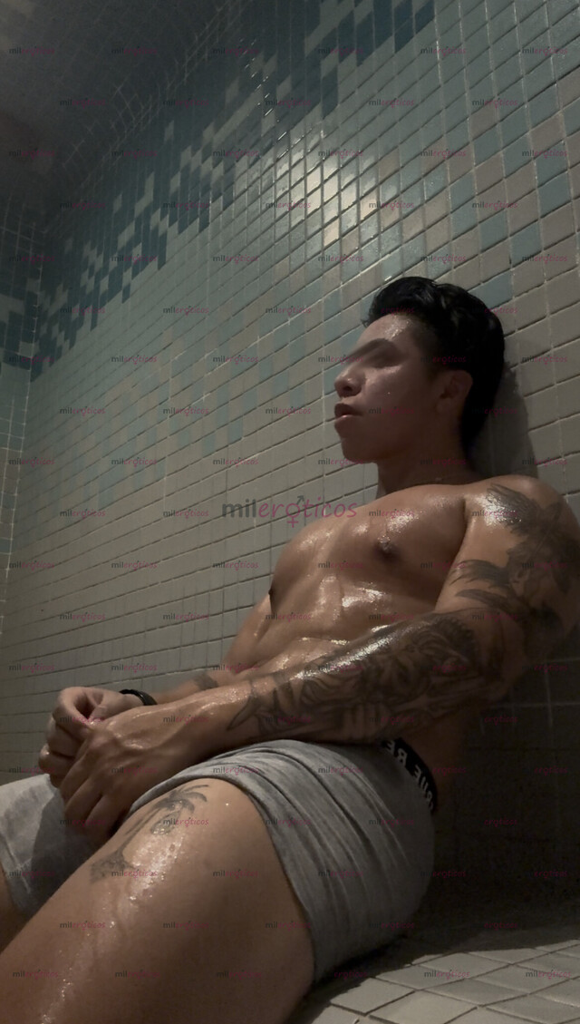 FOTOS DE SOLVENTES, BISEXUAL VERGON Y DEMASIADO AGUANTADOR