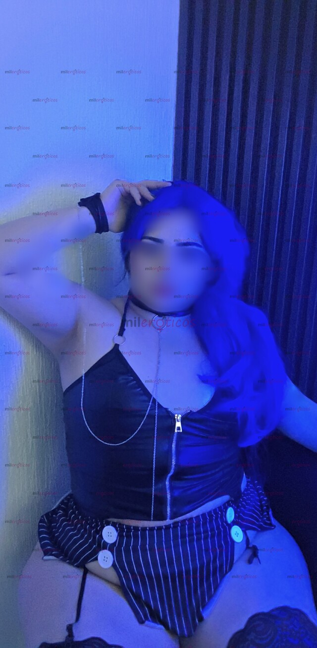 FOTOS DE GÓTICA APRETADITA MULTIORGASMICA ME REBOTAN RICO LAS NALGAS