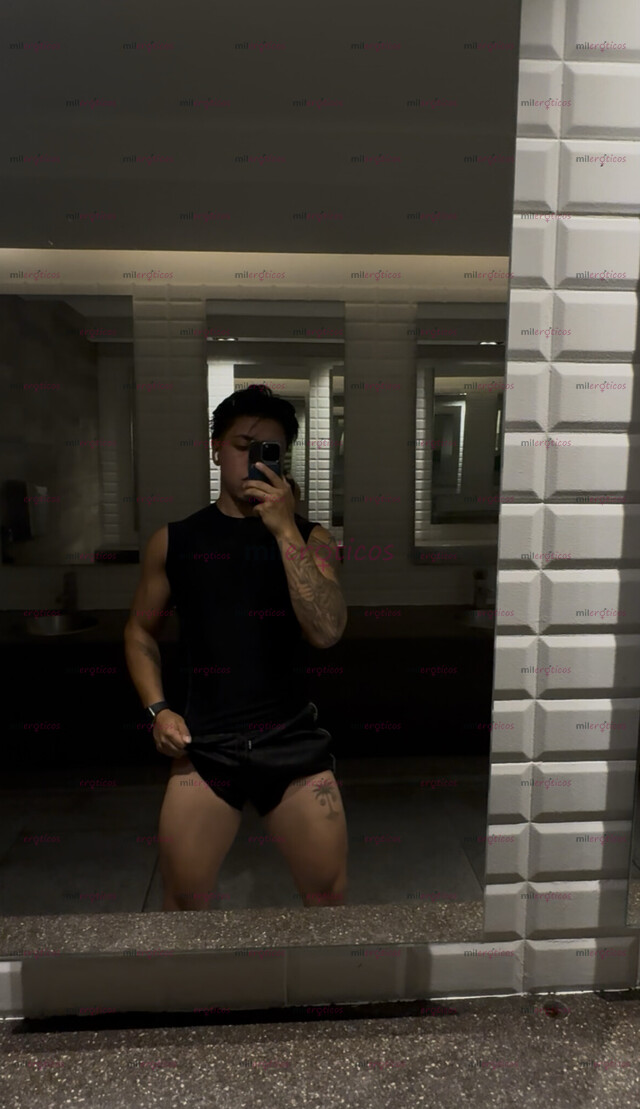 FOTOS DE SOLVENTES, BISEXUAL VERGON Y DEMASIADO AGUANTADOR