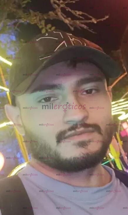 FOTOS DE JOVEN PINTA, HETERO, VELLUDO Y DOTADO NO SITIO (DOMICILIO GRATIS)