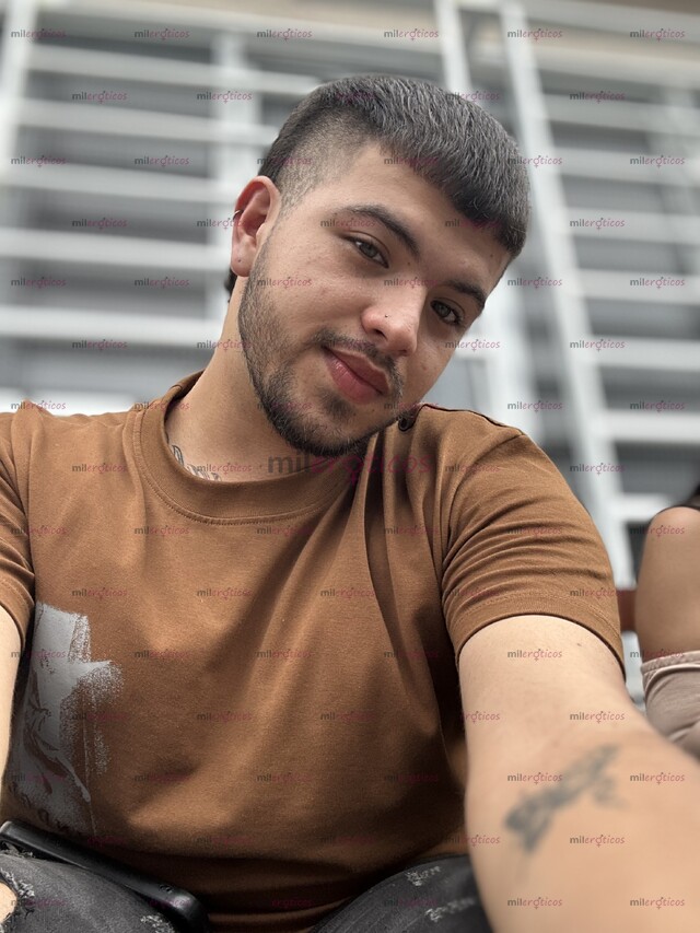 FOTOS DE HOLA SOY EMANUEL CHICO GAR VERSÁTIL,MÁS PASIVO SOY MUY COMPLACIENTE