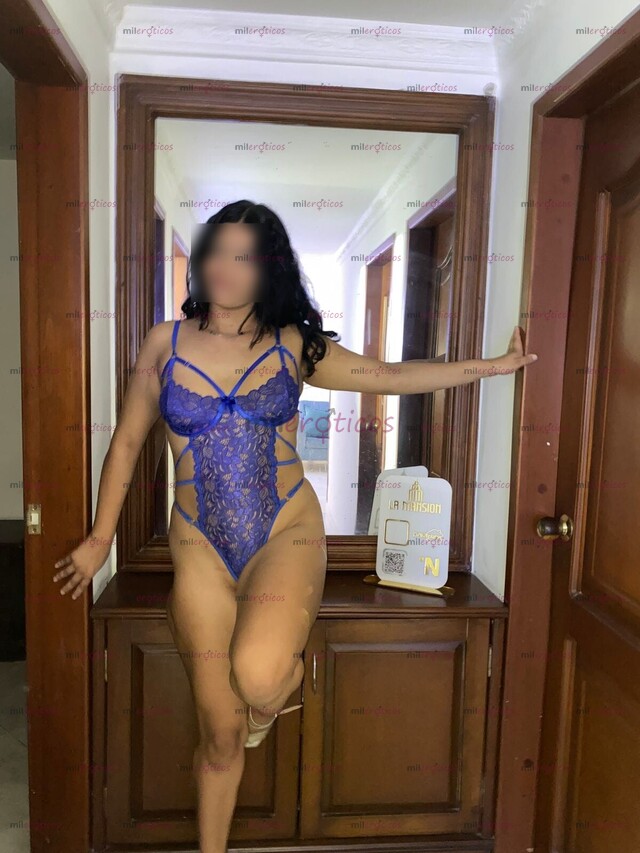 FOTOS DE POLLITA DE 18 AÑOS, NOVATA Y CON GANAS DE QUE ME ENSEÑES
