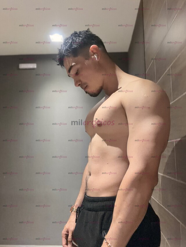 FOTOS DE TE COJO DURO, ATRACTIVO, MAMADO, DISCRETO Y LECHERO PARA TU CULITO.