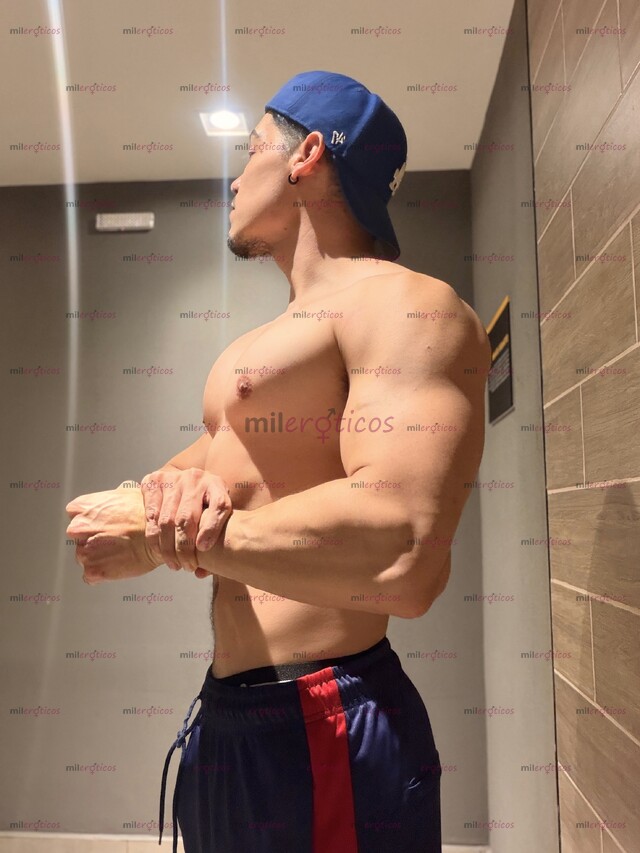 FOTOS DE TE COJO DURO, ATRACTIVO, MAMADO, DISCRETO Y LECHERO PARA TU CULITO.