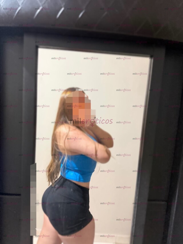 FOTOS DE VANESSA!! PUTITA DE LUJO DE 19 AÑOS DE VAGINA APRETADITA