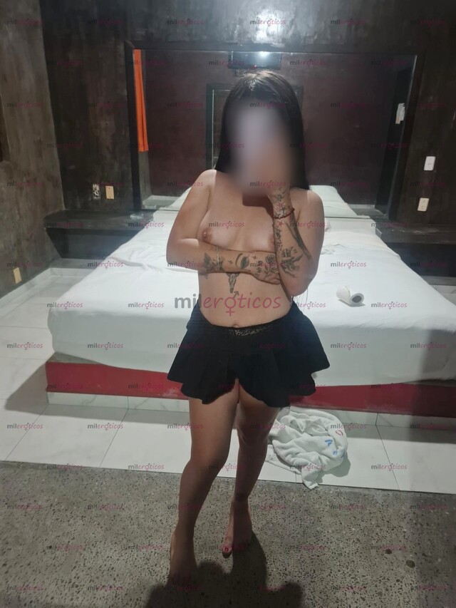 FOTOS DE PETIT, SÚPER CACHONDA, RELACIÓNES ILIMITADAS DURANTE LA HORA...