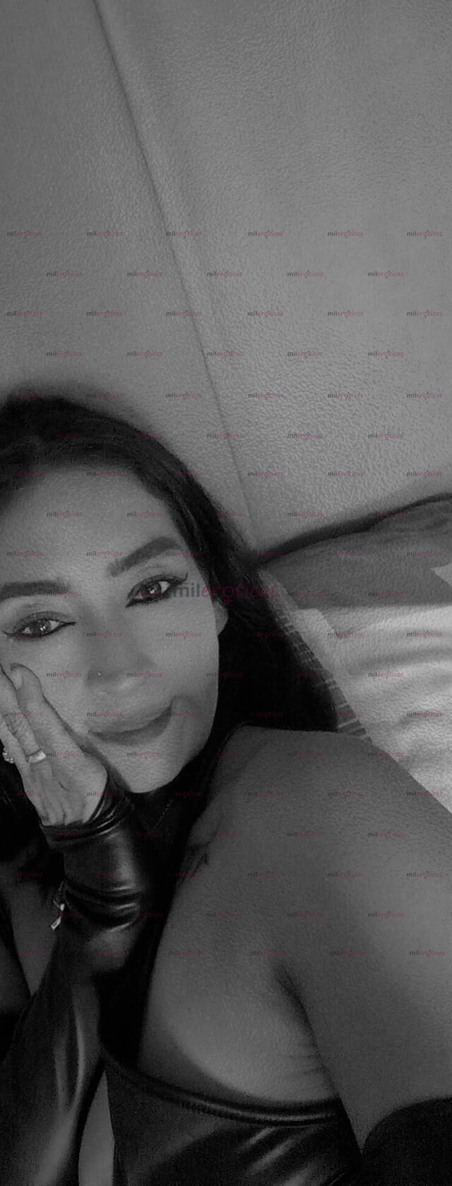 FOTOS DE LLEGÓ TU SEXI CULONA COMPLACIENTE,CON GANAS DE SACARTE TODA ESA LECHITA PAPI