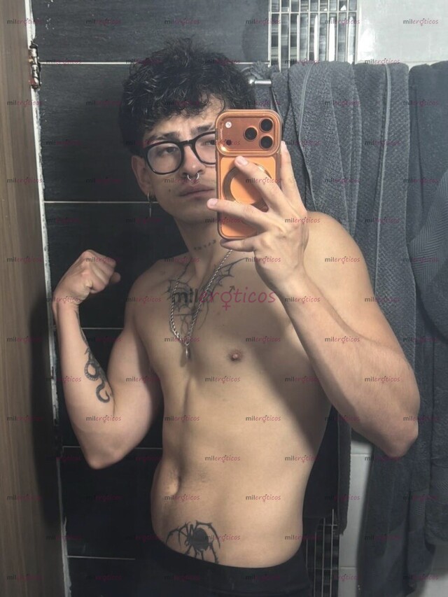 FOTOS DE KLAUS DE LA ROSA TOP GAY BOGOTA DOMINANTE