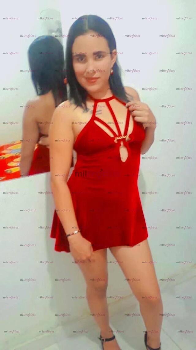 FOTOS DE SEXY ARDIENTE LINDA CULONA FLACA DISPUESTA PARA TI.