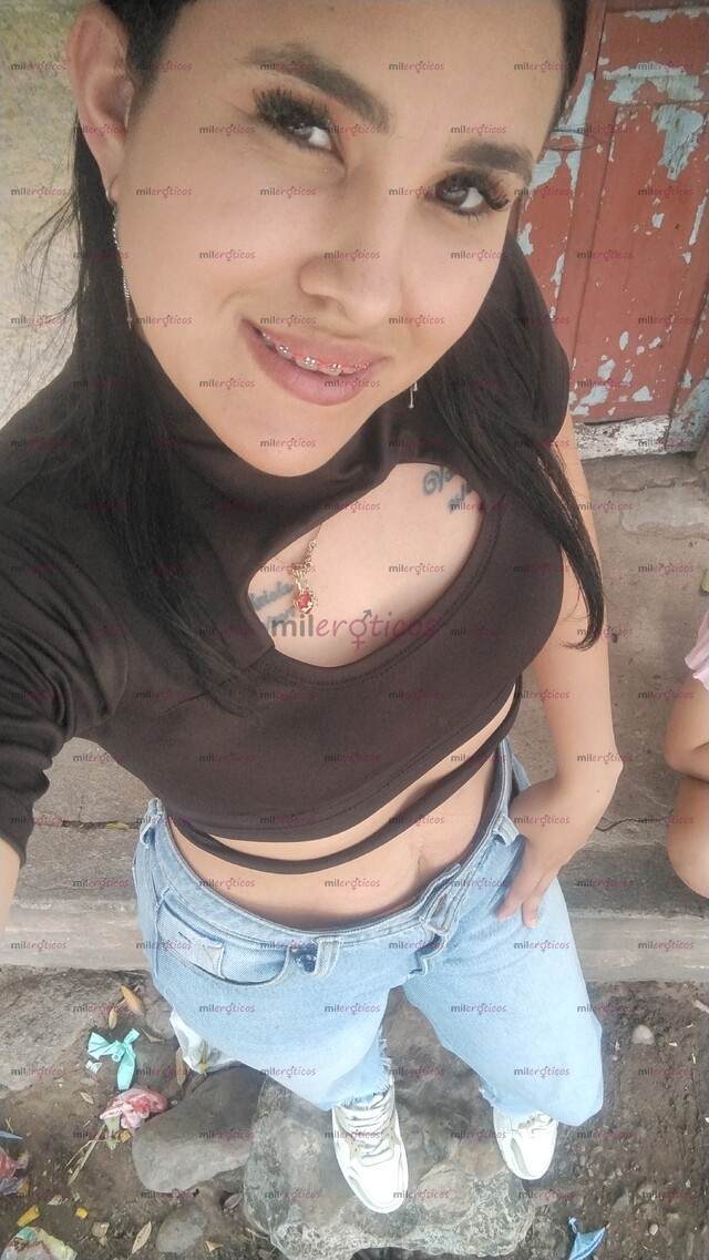 FOTOS DE SEXY ARDIENTE LINDA CULONA FLACA DISPUESTA PARA TI.