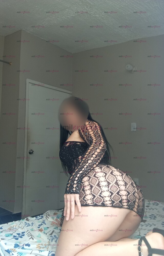 FOTOS DE CAMILA PEQUEÑITA DE ESTATURA ,PERO GRANDE EN ACTITUD
