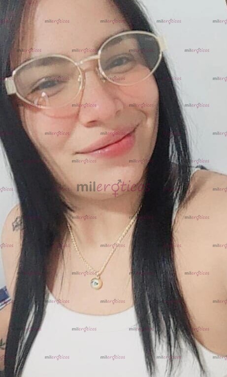 FOTOS DE SOY UNA CHICA ATRACTIVA PELI NEGRA SEXY Y MUY COMPLACIENTE AMOR
