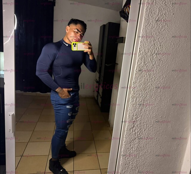 FOTOS DE SOLO SOLVENTES ACTIVO MORENOTE MAMADO TATUADO PREÑADOR 20CM CON DEPARTAMENTO