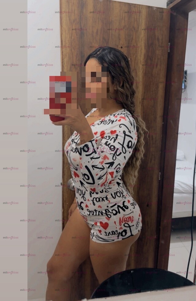 FOTOS DE NENA DELICIOSA ALTA Y DE GRANDES NALGAS DISFRUTA DE ESTE RICO CUERPO