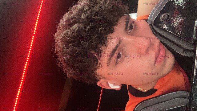 FOTOS DE SOY VERSÁTIL Y MUY BUENO EN LA CAMA ESTOY DISPONIBLE LAS 24 HORAS TODOS LOS DÍAS