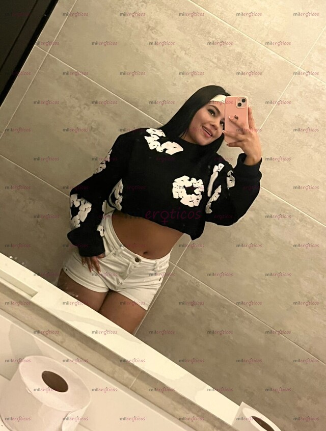 FOTOS DE TETONA NATURAL NUEVA EN EL AMBIENTE TOTALMENTE REAL Y SUPER RICA