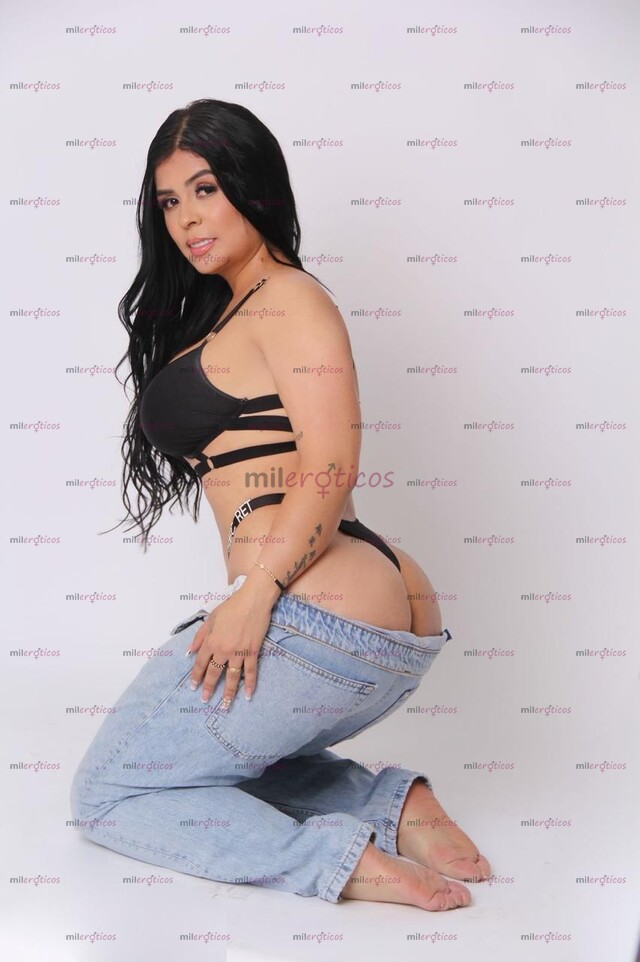 FOTOS DE PAPI SOY UNA MUJER CANDENTE OPERADITA RICA, CON LUGAR Y GANAS DE PASARLA MUY BIE