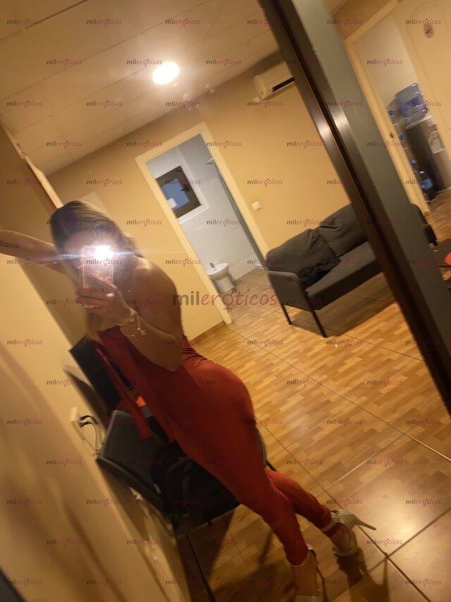 FOTOS DE HOLA SOY CATALINA UNA CHICA MUY ARDIENTE CON GANAS DE TENER MUCHO SEXO