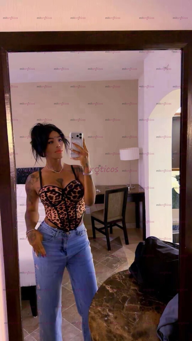 FOTOS DE LA MORENA MÁS HERMOSA Y LA MÁS BELLA LATINA