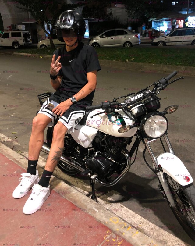 FOTOS DE SEBASTIÁN,100% HETERO SOLO ATENCIÓN A MUJERES
