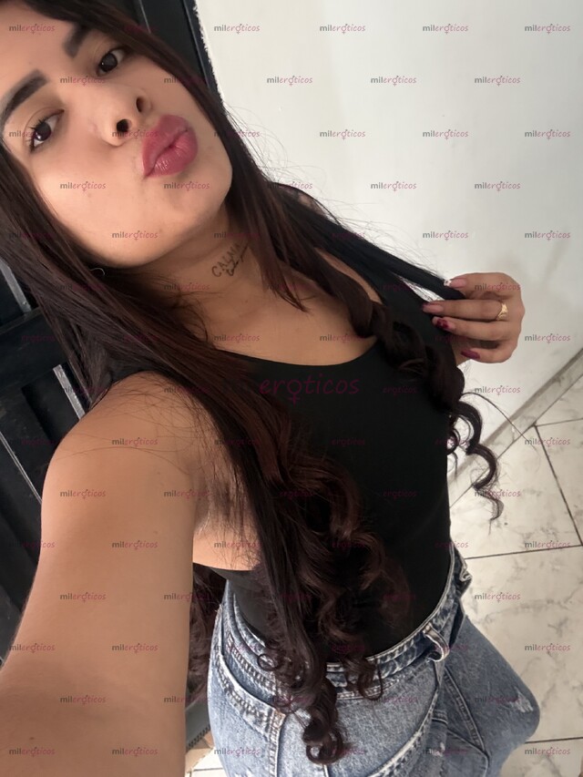 FOTOS DE COSTEÑA HERMOSA SÚPER SEXY Y CALIENTE PELI NEGRA