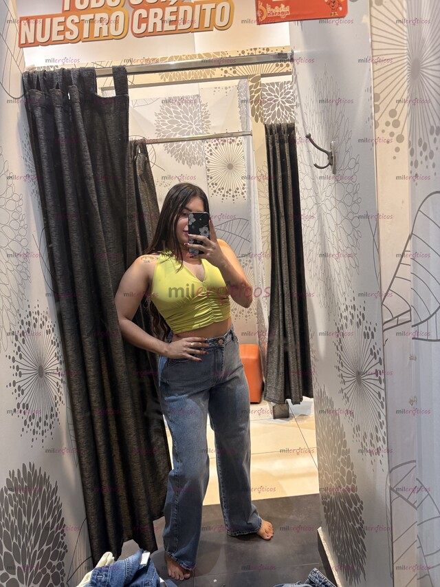 FOTOS DE COSTEÑA HERMOSA SÚPER SEXY Y CALIENTE PELI NEGRA