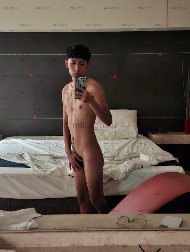 FOTOS DE NIÑO SUPER SUMISO DISPUESTO A COMPLACERTE