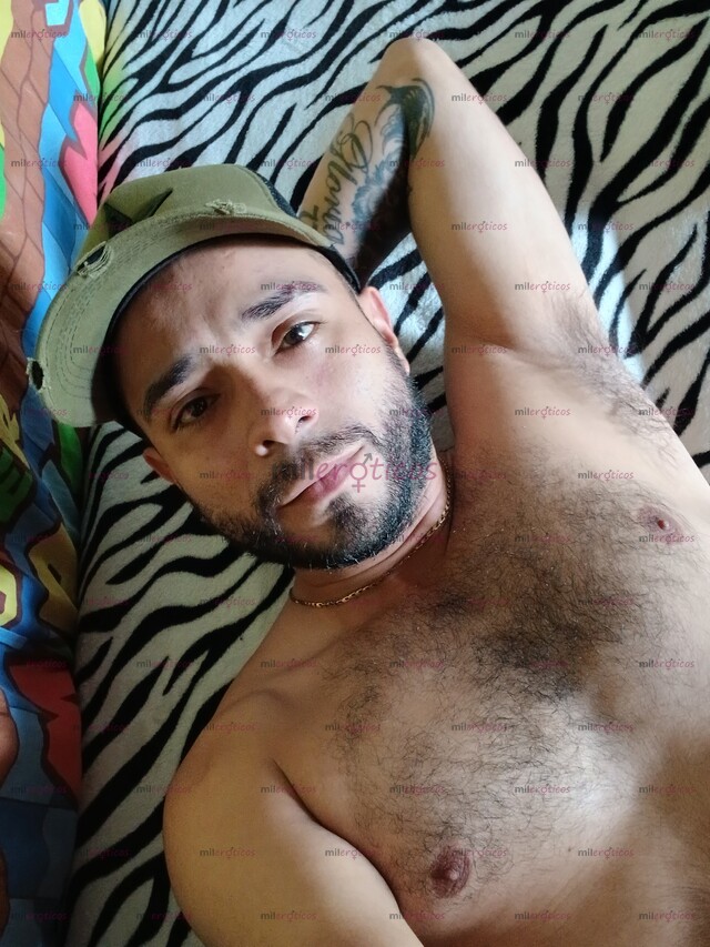FOTOS DE MACHO SERIO Y COMPLACIENTE SOY CARIÑOSO Y ESPECIAL