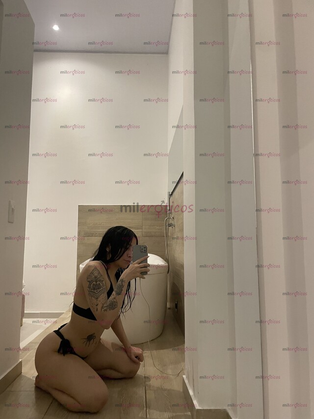 FOTOS DE KARLA BLANQUITA PELINEGRA CON CUERPO DE GIMNASIO